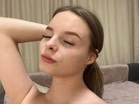 camgirl masturbating with sex toy LisabethMyslim