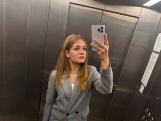 hot strip tease web cam LizzieIacovino