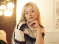 cam slut video chat LolaNewton