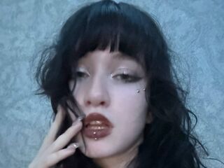 naked girl with webcam masturbating with sextoy LouisePerrish