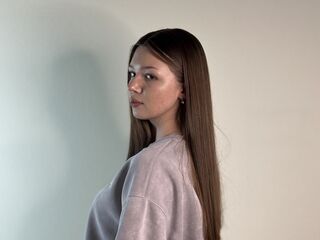 naked cam girl masturbating with vibrator LouisePov