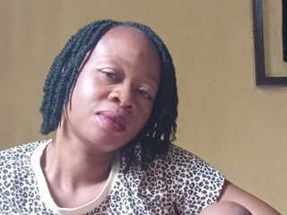 camgirl masturbating with vibrator LovyNelson