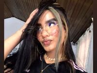 cam girl masturbating MadissonVerdez