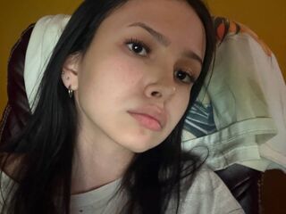 naked webcam girl photo MargaretGuss