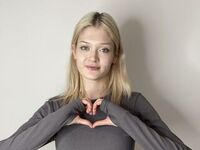 hot cam girl masturbating with sextoy MargaretKues