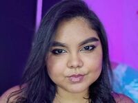cam girl playing with dildo MariZafiro