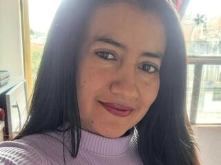 adult webcam chatroom MariaStrike