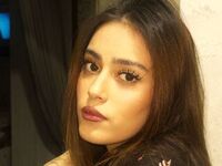 naughty cam girl fingering shaved pussy MelanyDaviau