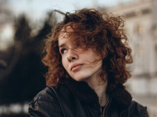 girl showing tits MelisaEischens