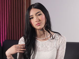 hot strip tease cam MiaFerreira