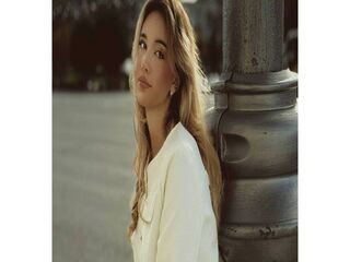 hot naked camgirl MiraStarlet