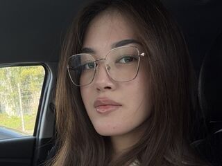 camgirl chat room NikiMyles
