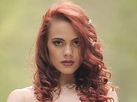 naked girl with webcam masturbating with vibrator OxannaMonroe