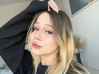 topless cam girl RegeniaCorrela