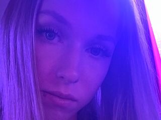 camslut masturbating RocioThoro