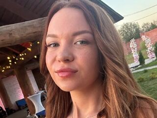 cam girl chatroom SadeBergum