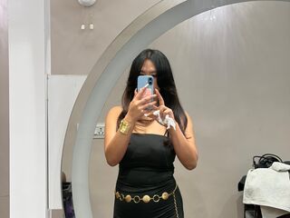 hot cam show SaraMehta