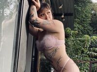 topless camgirl SaskiaVellour