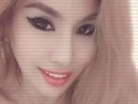 cam girl playing with sextoy SavannahAnderson