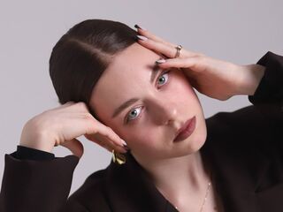 girl webcam show SophiaCurlam