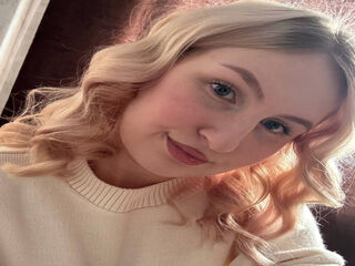 camslut fingering pussy SusanRivers