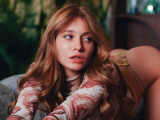 nude webcamgirl picture TianaTinn