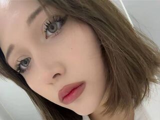 camslut fingering pussy VanBobic