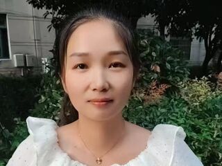 hot strip tease cam Yingmeizi