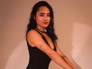 camgirl masturbating with sextoy ZelynNoir