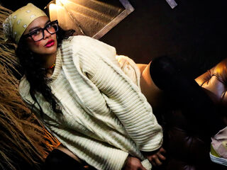 cam girl masturbating with dildo ZiaNoir